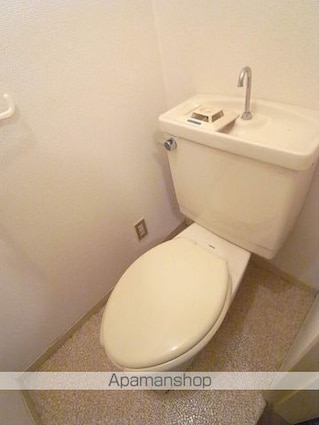 フラット８７[2DK/48.72m2]のトイレ