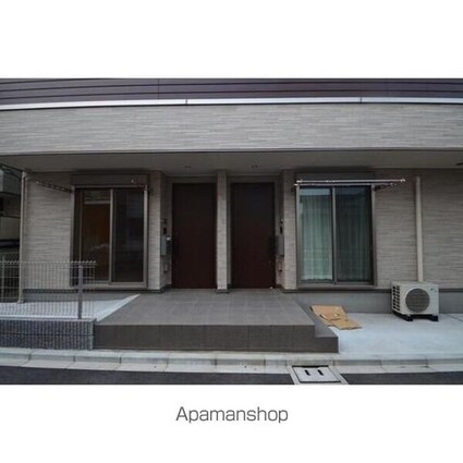 北新宿２ー５ー３３[1K/25.67m2]の外観2