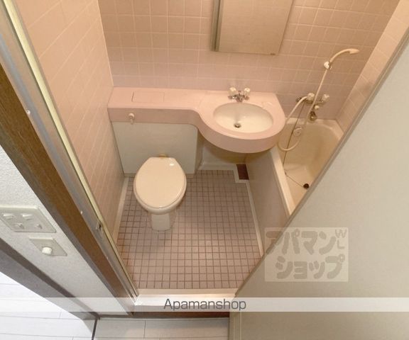 ヴェルビュ二条城東の内装写真