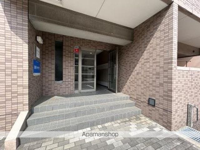 BUENA川端町4丁目弐番館の玄関写真