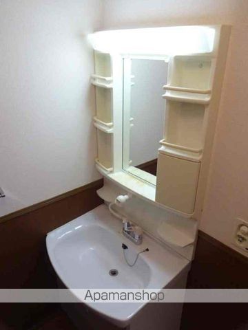 セレブリティ長吉 A棟の内装写真