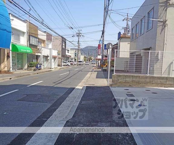 ローブコート六地蔵駅前の周辺写真