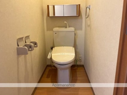 ニコ泉[2LDK/58.32m2]のトイレ