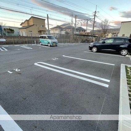 フラン苅原[1LDK/40.1m2]の駐車場1