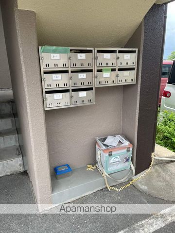 ローヤルマンションの内装写真