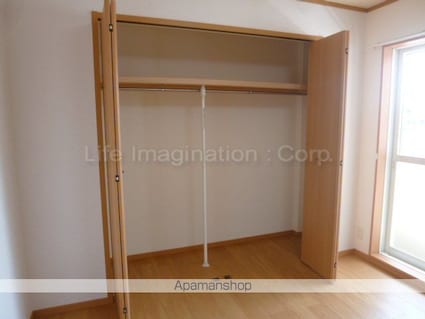 メゾン・プラティーク[1K/25.85m2]の収納