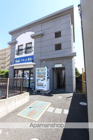 クロスピア山王の玄関写真