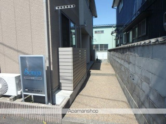 信越本線 亀田駅 徒歩4分 2階建 築17年の外観写真