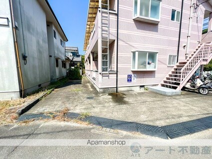 高岡ハイツ[1R/24.84m2]のエントランス2