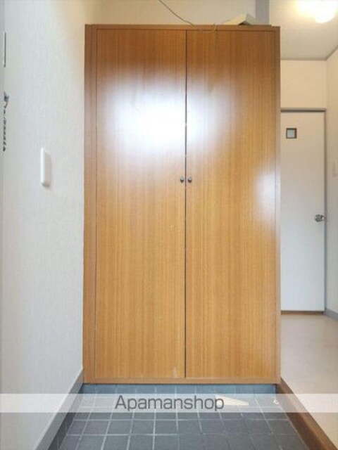 和歌山県和歌山市西浜[3DK/49.5m2]の玄関