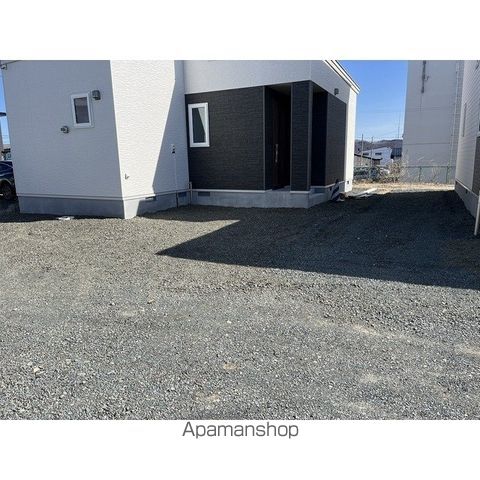 北見市 2階建 築2年の外観写真