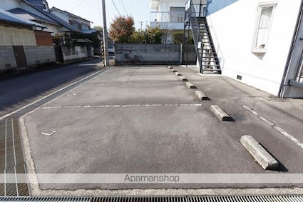 香川県高松市高松町[1K/26.5m2]の駐車場