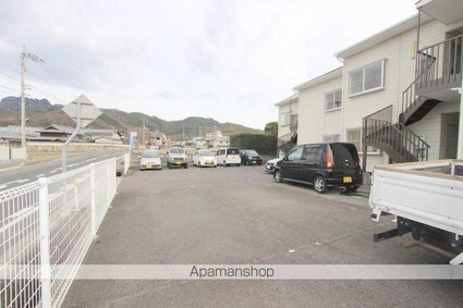 岡ノ城ハイツⅡ[2DK/43.23m2]の駐車場