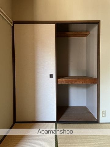 コスモハイツ岸田の内装写真