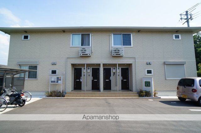 ウィット狐井の玄関写真
