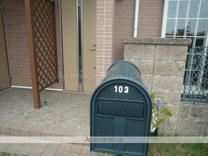 サンハイツ湖西Ⅱ[2LDK/56.74m2]のエントランス3