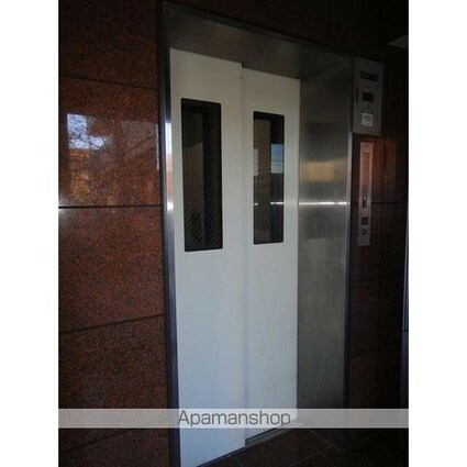 ガーデンクレス[2LDK/67.27m2]の共用部1