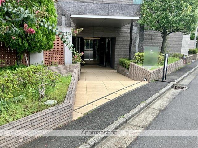 クレストフォルム横浜平沼の玄関写真