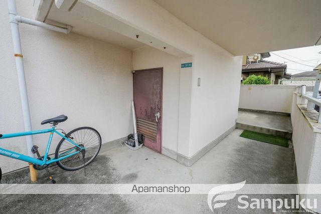 いずみハイツの玄関写真