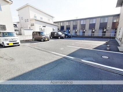 岡山県倉敷市宮前[2DK/47.54m2]の駐車場1
