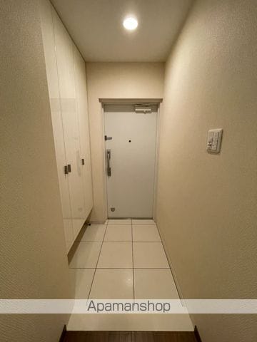 ロイヤルガーデン伊福町の内装写真
