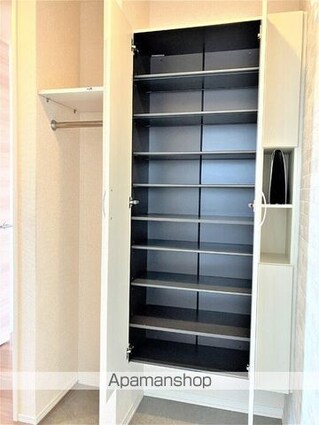 パレステート[2LDK/52.55m2]の玄関