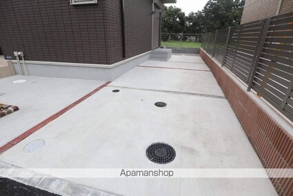 Ｄーｒｏｏｍ宮沢町貸家[3LDK/81.02m2]の駐車場