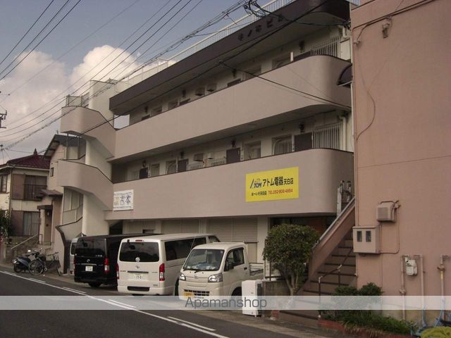 半ノ木ビルの外観写真