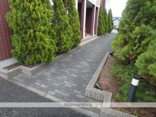 パームヒルズの玄関写真