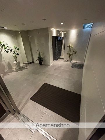 ランドセントラル梅田の玄関写真