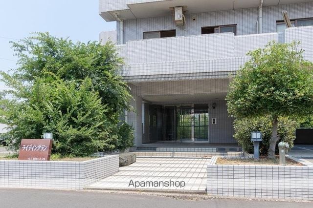 ライディングランの玄関写真