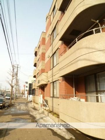 ローヤルハイツ南38条の外観写真
