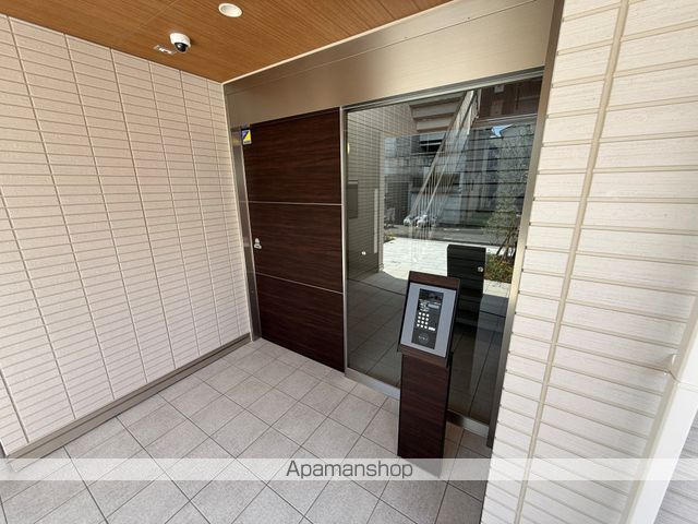 アベニール末広の玄関写真