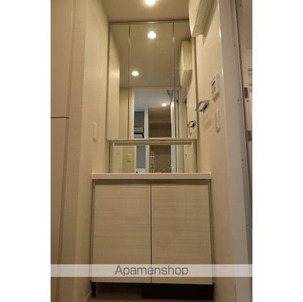 コンフォリア新中野[1K/25.11m2]の洗面所