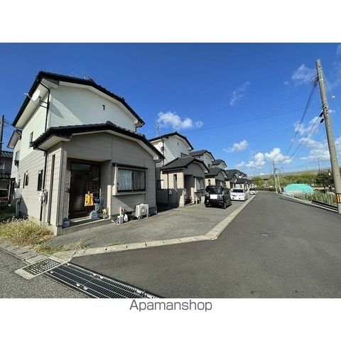 越後線 小針駅 徒歩46分 2階建 築28年の外観写真