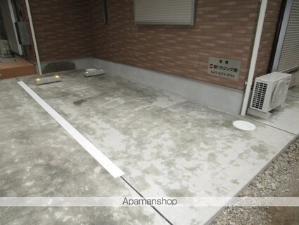 サンライズ西国立[2LDK/59.62m2]の駐車場