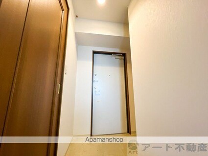 アーバン松前町[1LDK/36.46m2]の玄関