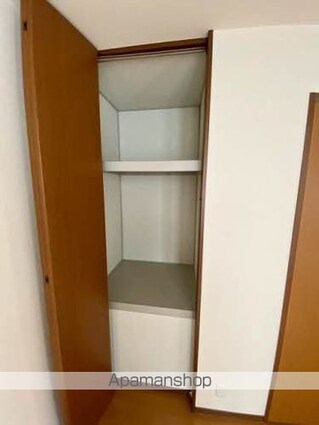 ニューヴァレイ船越　Ａ棟[3LDK/69.51m2]の収納