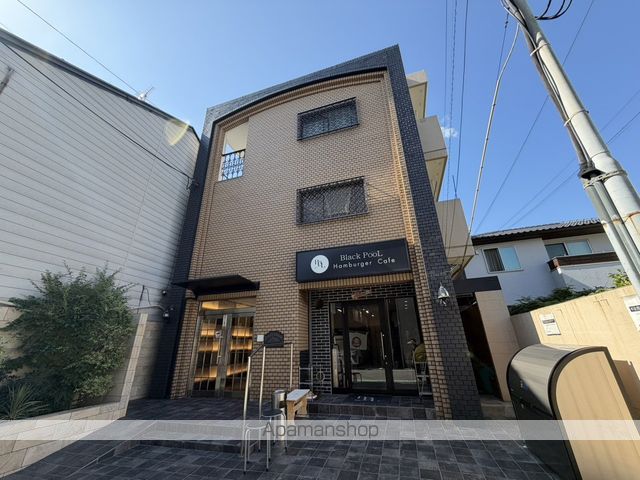 メゾンユルベーヌの外観写真