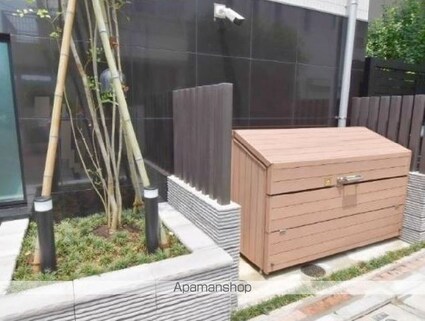 東京都世田谷区代田２丁目[1SLDK/40.42m2]の外観3