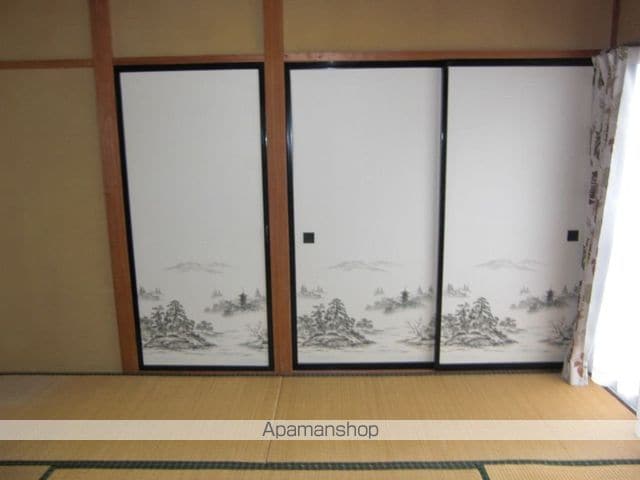 根小屋二戸建の内装写真