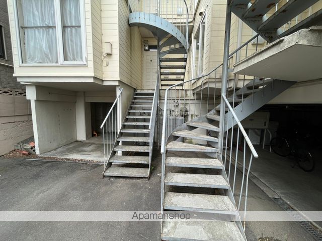 エクセレンス羊ヶ丘の玄関写真