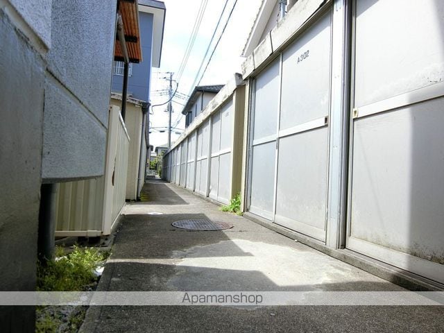 リバーコーポの玄関写真