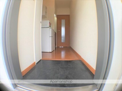 レオパレスサンフォレストⅡ[1K/23.18m2]の玄関