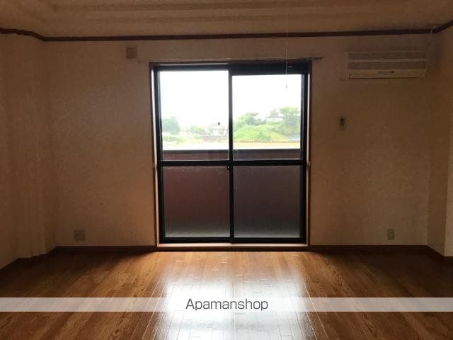 コンフォースの内装写真