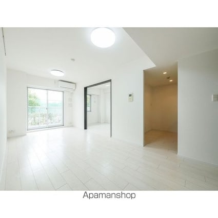 コンフォリア駒場[2LDK/53.13m2]のリビング・居間