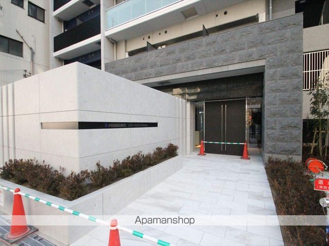 S−RESIDENCE新大阪RIDENTEの玄関写真