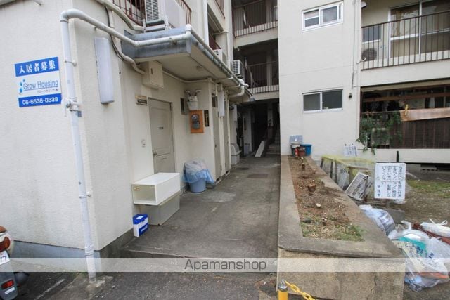 大洋マンションの玄関写真