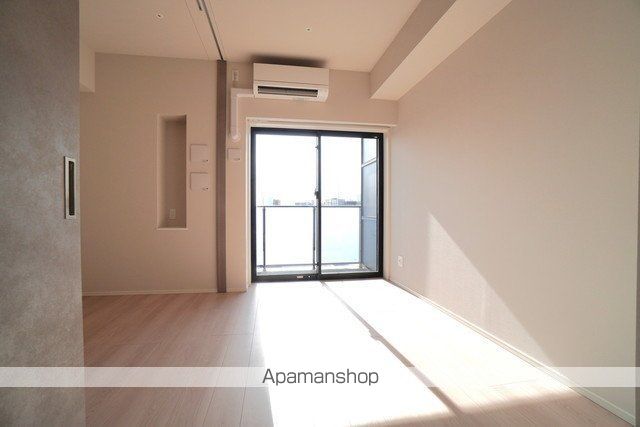 シーズンフラッツ浅草六丁目の内装写真