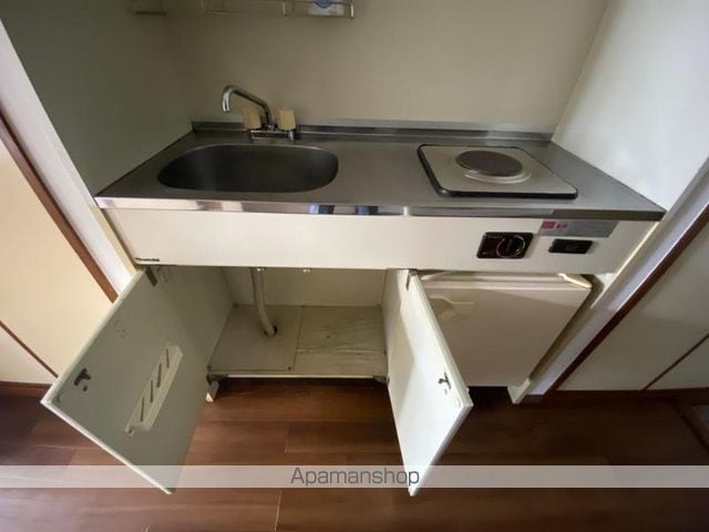 円尾マンションの内装写真
